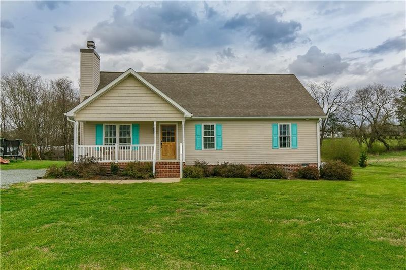 4446 Boyd Wright Rd, Burlington, NC 27215