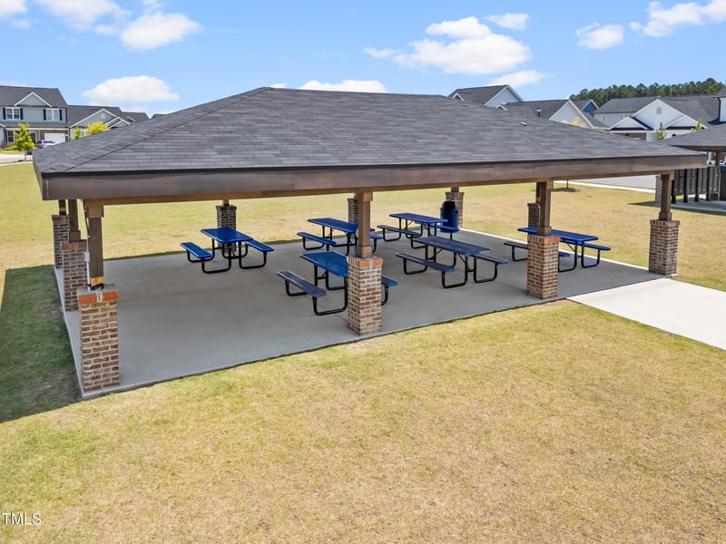 445 Sturgeon St, Smithfield, NC 27577