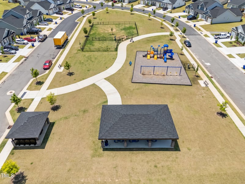 445 Sturgeon St, Smithfield, NC 27577