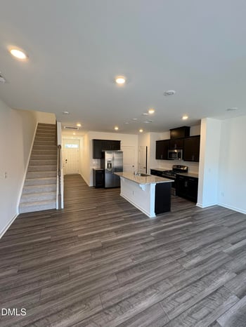 445 Venetian Dr, Sanford, NC 27332