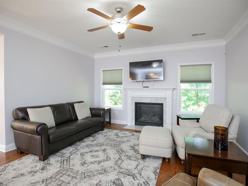 445 Whitebark Ln, Clayton, NC 27520