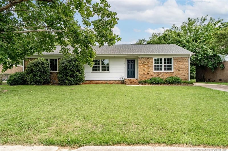 4450 Chesterbrook Dr, Fayetteville, NC 28314