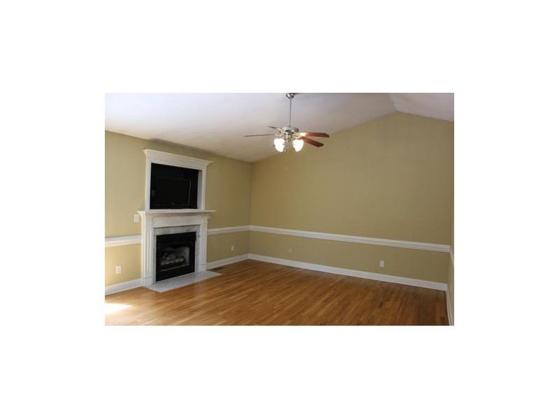 4456 Springbrook Dr, Burlington, NC 27215