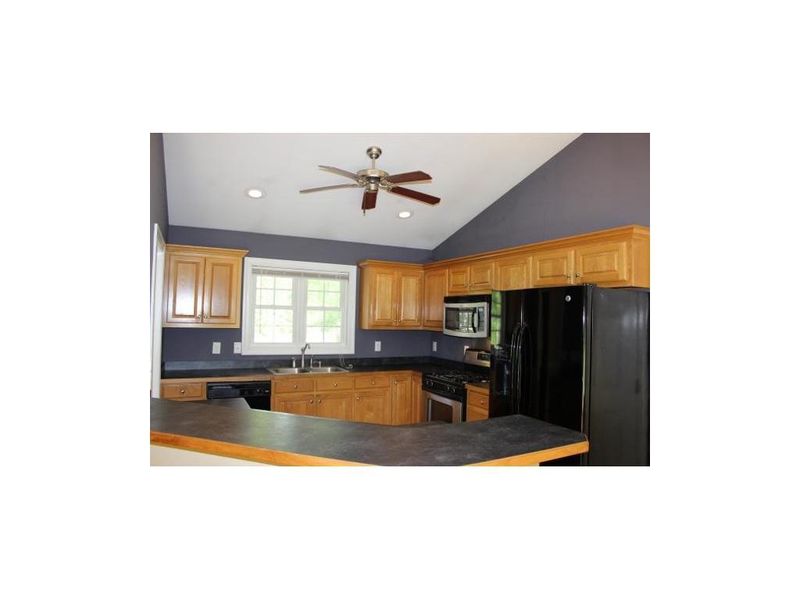 4456 Springbrook Dr, Burlington, NC 27215