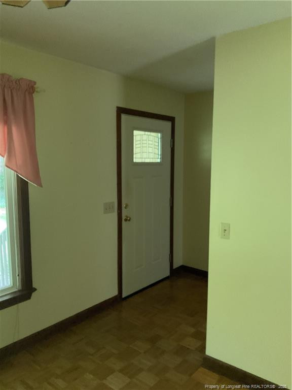 446 Pinewood Trl, Sanford, NC 27332