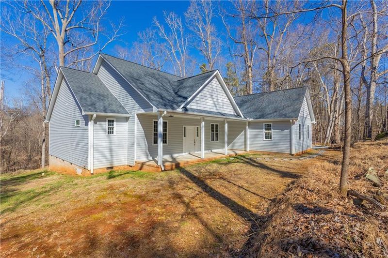 4463 Springbrook Dr, Burlington, NC 27215