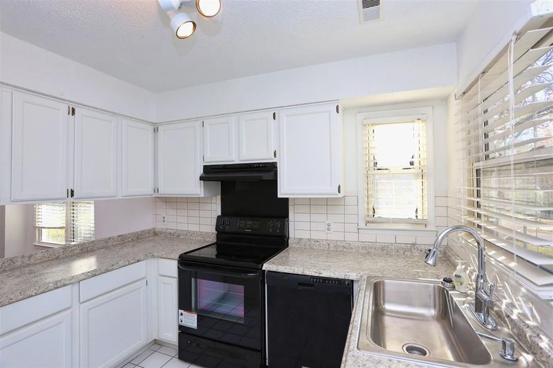 4465 Roller Ct, Raleigh, NC 27604
