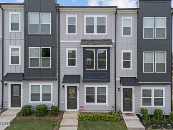 447 Fisher St, Raleigh, NC 27610