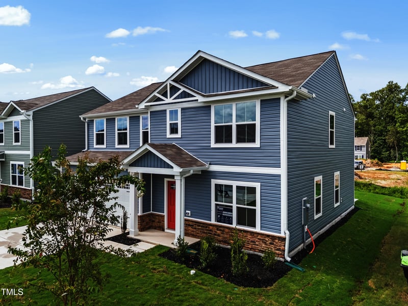 448 Autumn Moon Dr, Zebulon, NC 27597
