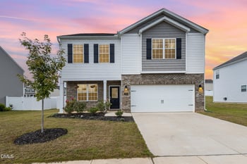 448 Blue Aspen Dr, Fuquay Varina, NC 27526