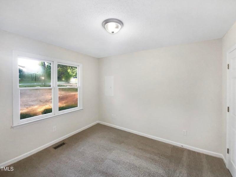 448 Chinaberry Ln, Angier, NC 27501