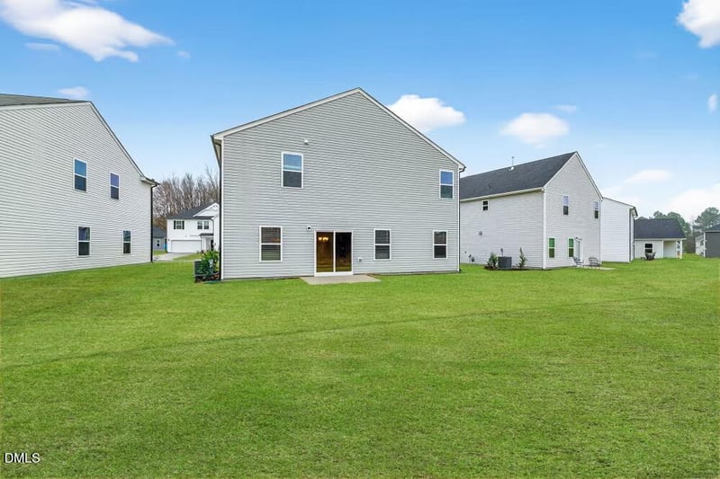 448 Hallingsfield Way, Zebulon, NC 27597