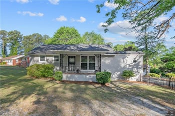 448 Mcrae Dr, Fayetteville, NC 28305