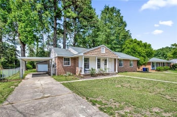 448 Morningside Dr, Fayetteville, NC 28311