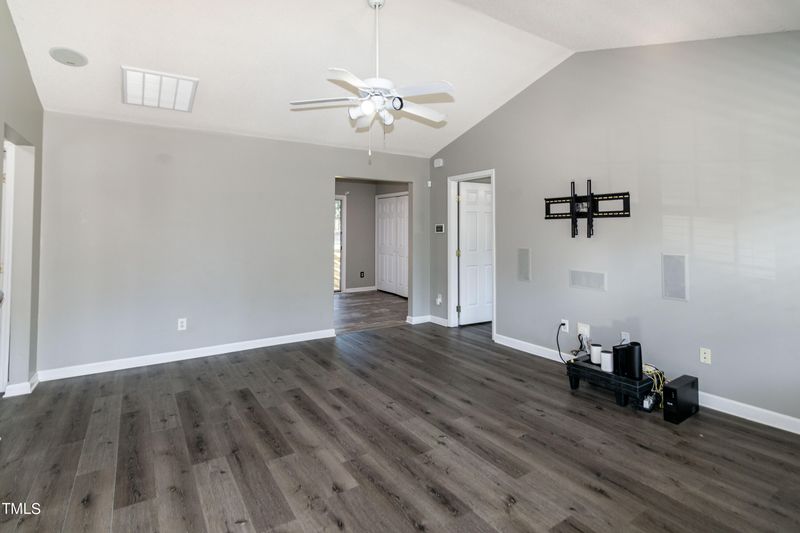 4481 Thanksgiving Fire Rd, Zebulon, NC 27597