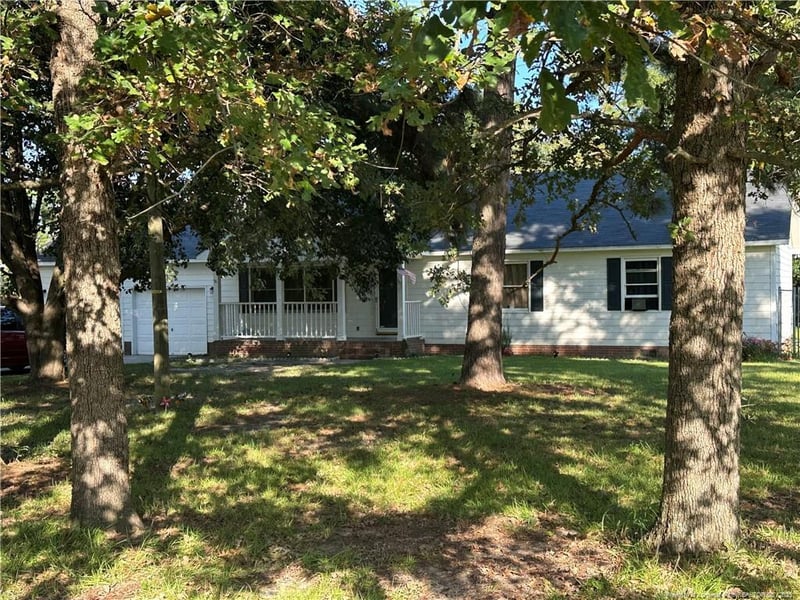 4491 Tonric Dr, Hope Mills, NC 28348