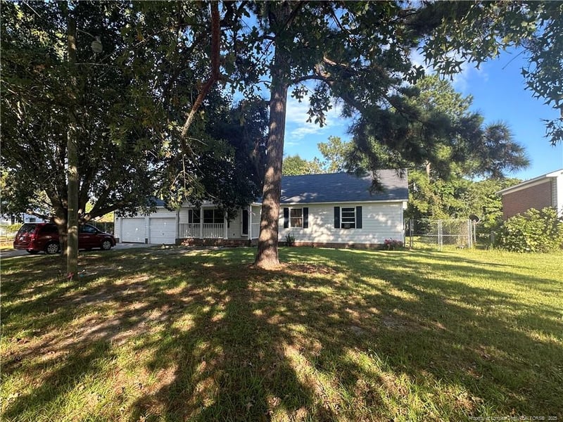 4491 Tonric Dr, Hope Mills, NC 28348