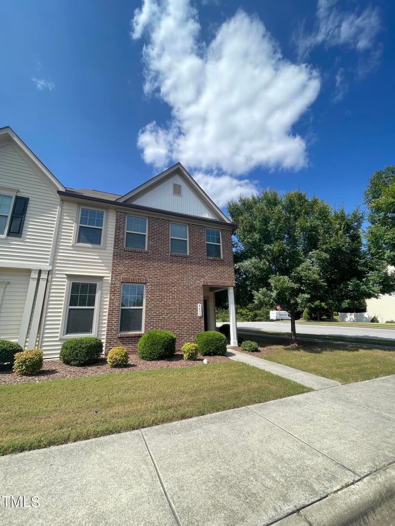 4499 Middletown Dr, Wake Forest, NC 27587