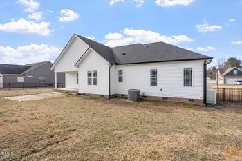 45 Braddock Dr, Lillington, NC 27546