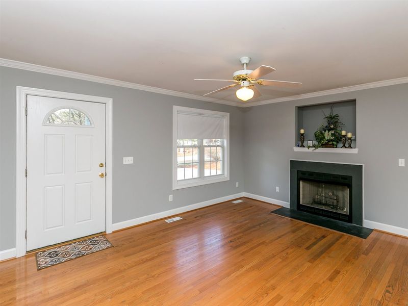 45 Camden Dr, Youngsville, NC 27596