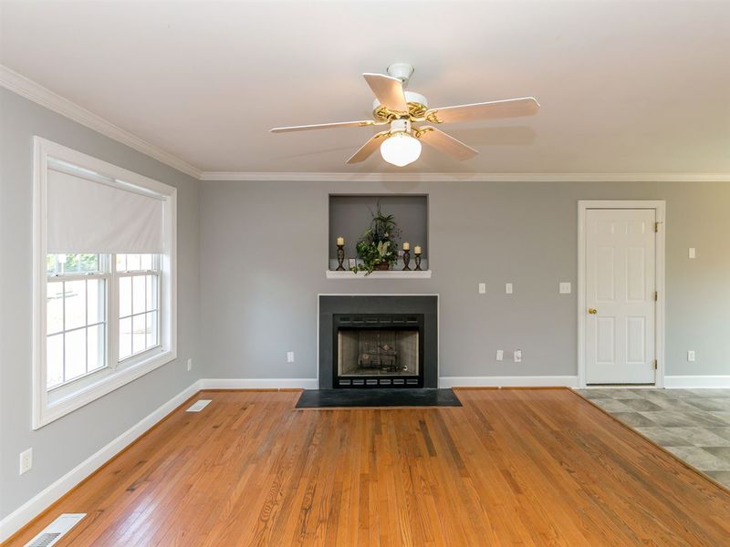 45 Camden Dr, Youngsville, NC 27596