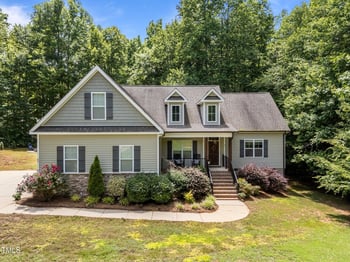 45 Chaucer Ct, Zebulon, NC 27597