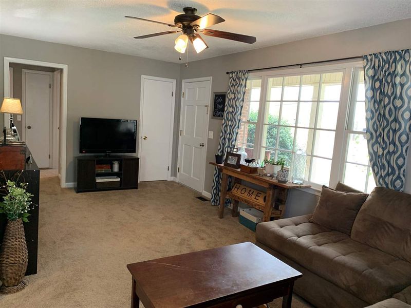 45 W Cutts St, Angier, NC 27501