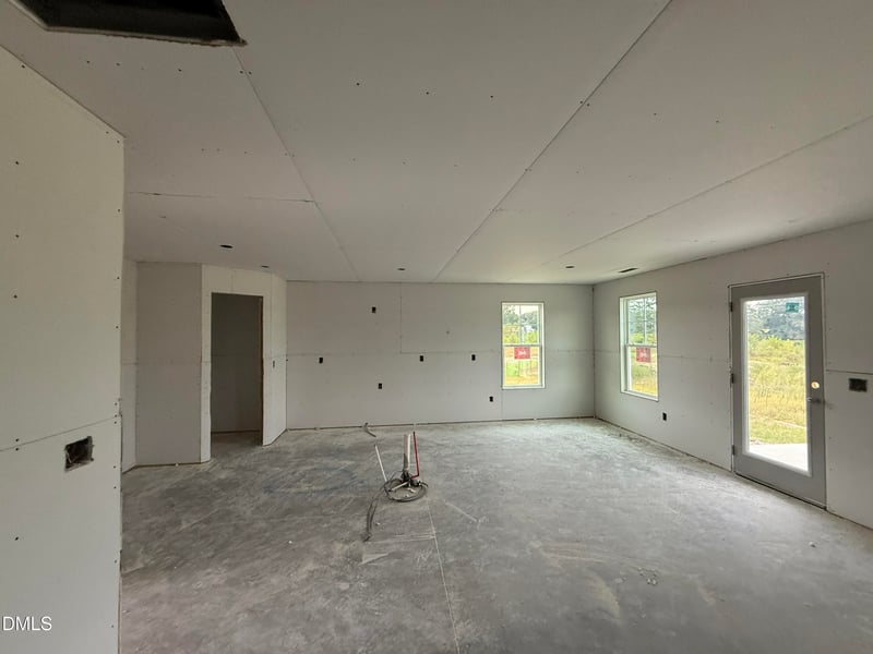 45 Emily Gardens Dr, Selma, NC 27576