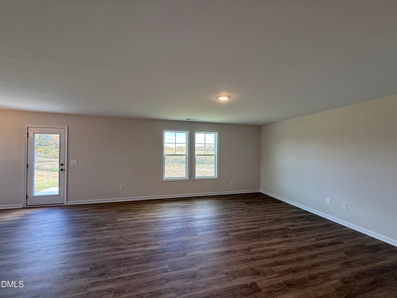 45 Emily Gardens Dr, Selma, NC 27576