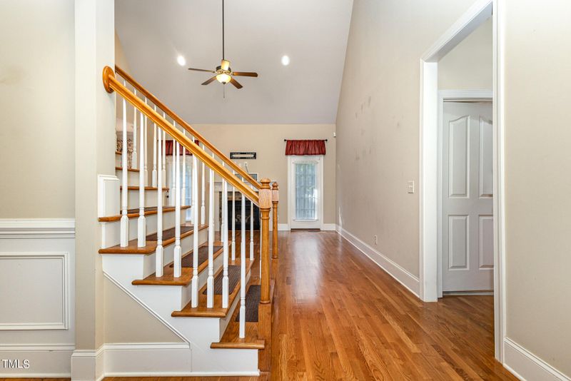 45 Guilford Ln, Youngsville, NC 27596