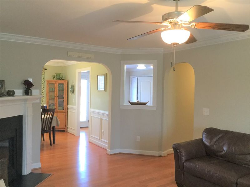 45 E Hackberry Ln, Youngsville, NC 27596