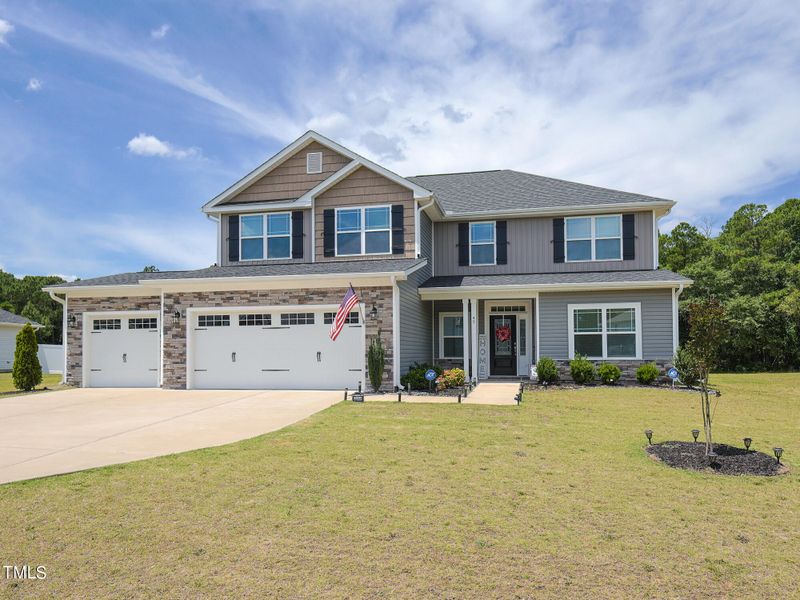 45 N Hawks Ridge Ln, Smithfield, NC 27577