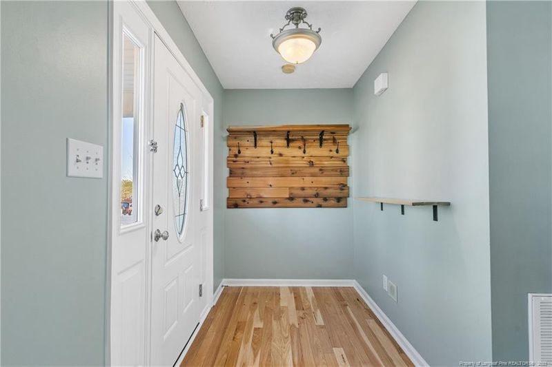 45 Lansing Ct E, Sanford, NC 27332