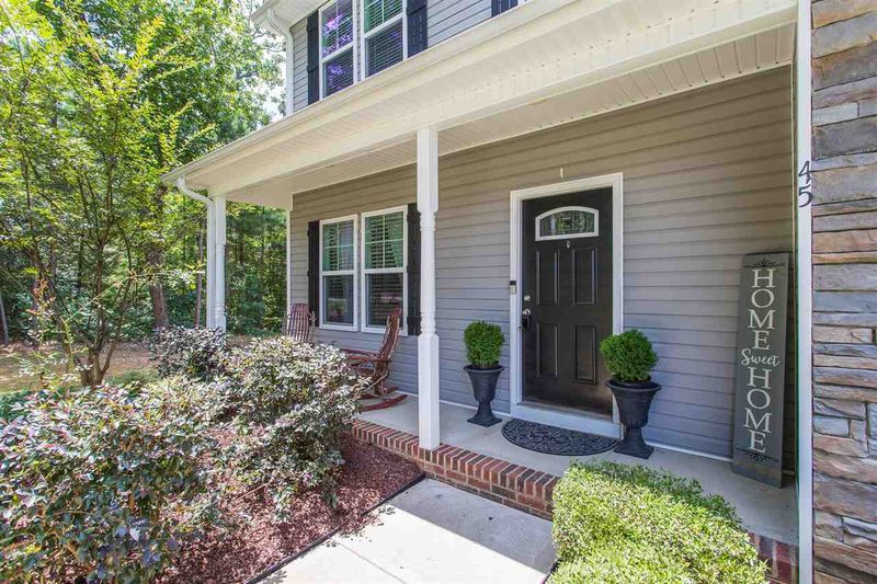 45 Lexington Ave, Zebulon, NC 27597
