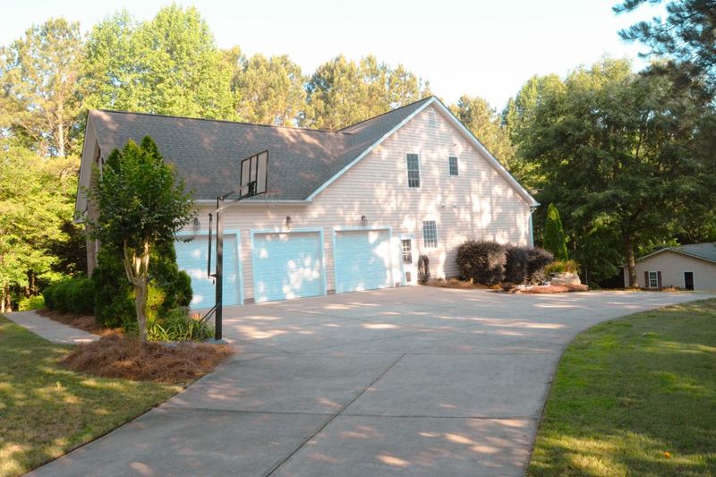 45 Little River Ct, Youngsville, NC 27596