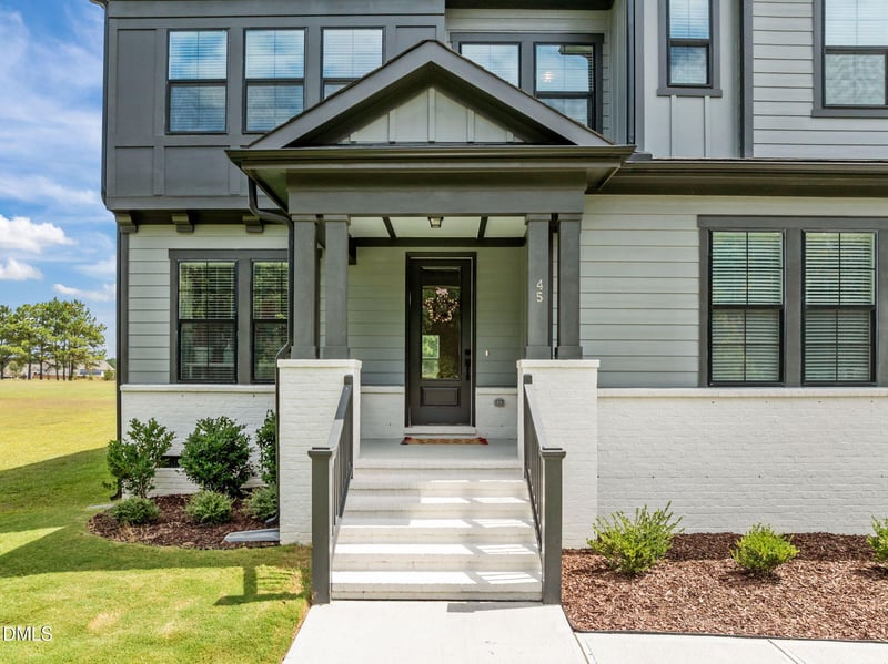 45 Scotland Dr, Youngsville, NC 27596