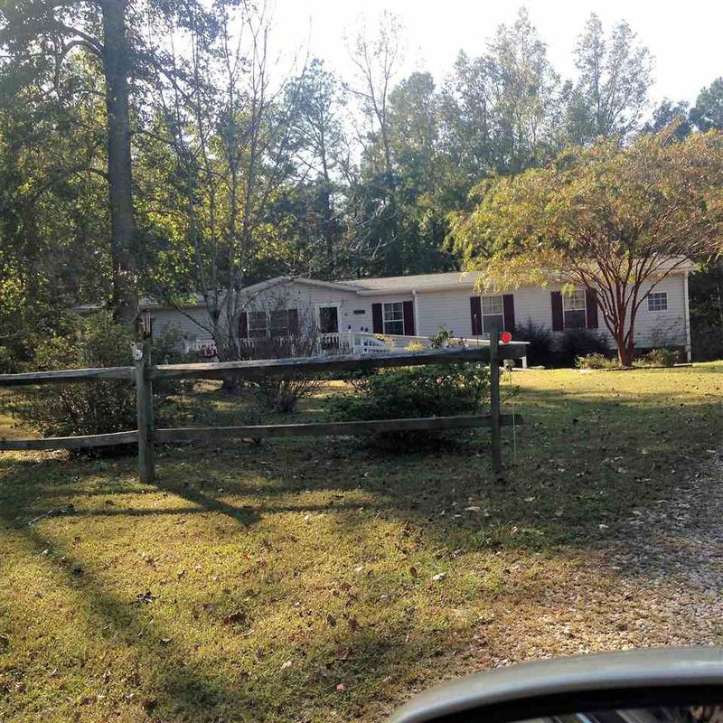 45 Surrey Ln, Zebulon, NC 27597