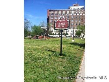 450 Hay St, Fayetteville, NC 28301