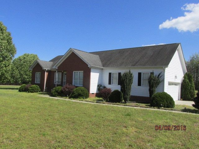 450 Rubert Ave, Clayton, NC 27520