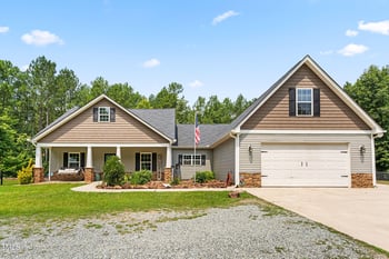 450 Rustic Ln, Sanford, NC 27330