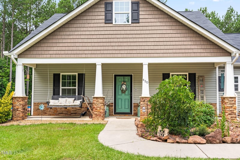 450 Rustic Ln, Sanford, NC 27330