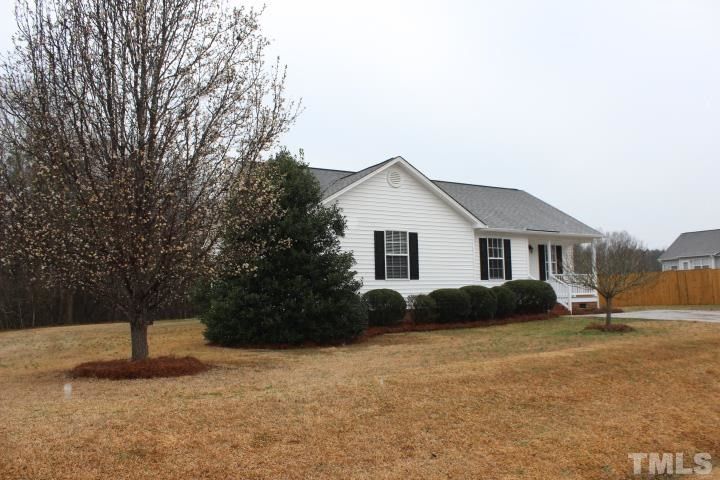 450 Sommerset Dr, Clayton, NC 27520