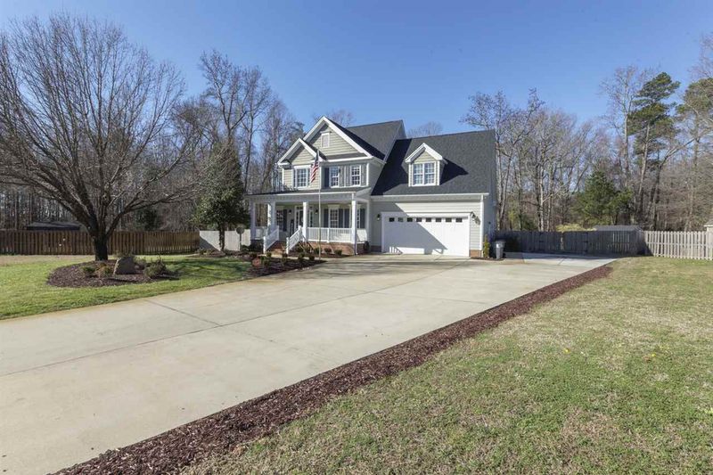 4500 Deer Stream Ln, Raleigh, NC 27603