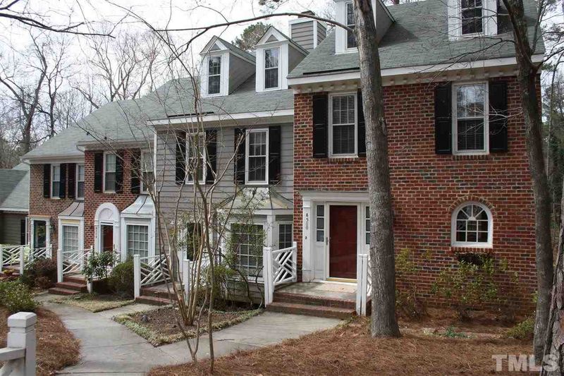 4500 Hamptonshire Dr, Raleigh, NC 27603