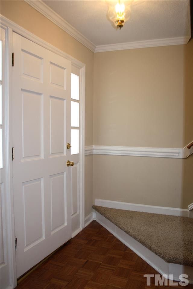 4500 Hamptonshire Dr, Raleigh, NC 27603