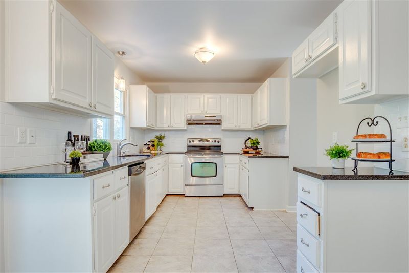 4500 Rollingwood Dr, Durham, NC 27713