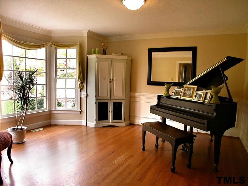 4501 Gwynnebrook Cir, Raleigh, NC 27613