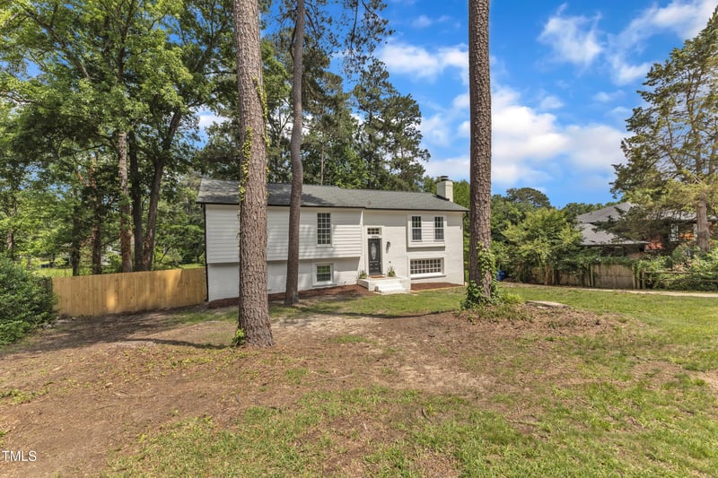4504 Ryegate Dr, Raleigh, NC 27604