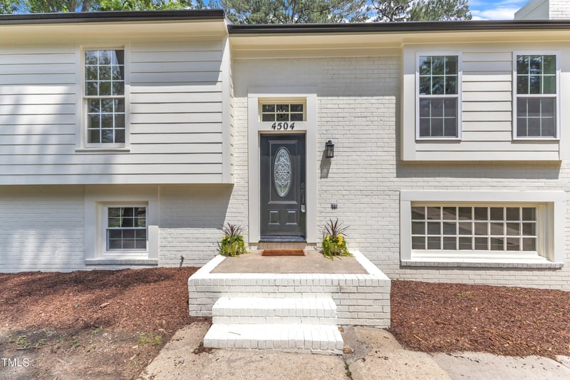 4504 Ryegate Dr, Raleigh, NC 27604