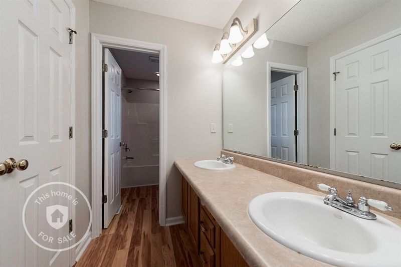 4504 Whistling Way, Raleigh, NC 27616